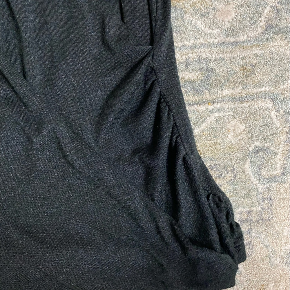 Deep V-Neck Tank - Picture 5 of 5
